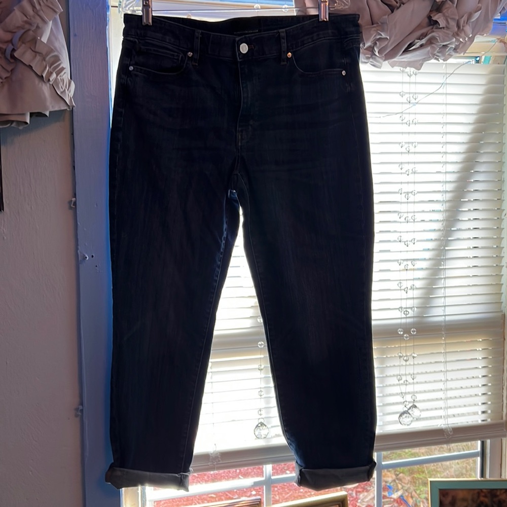 WHBM mid rise soft denim jeans sz 12 27” inseam. Worn x1